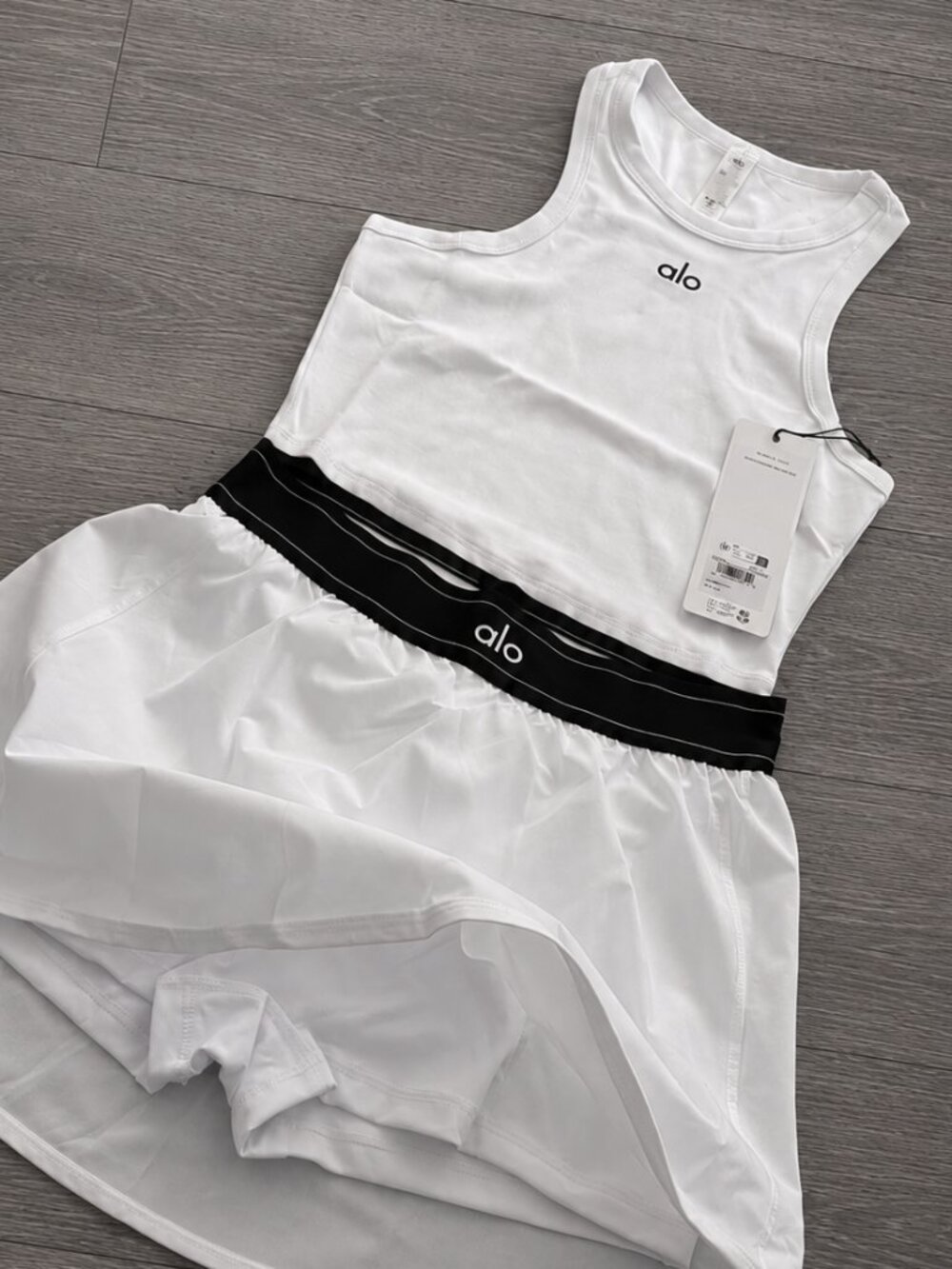ALO Yoga Match Point Tennis Skirt & Aspire Tank Set White/Black | Size M | NWT - Picture 3 of 11